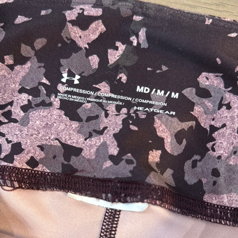 Women's Floral Print Leggings - Picture 10 of 14